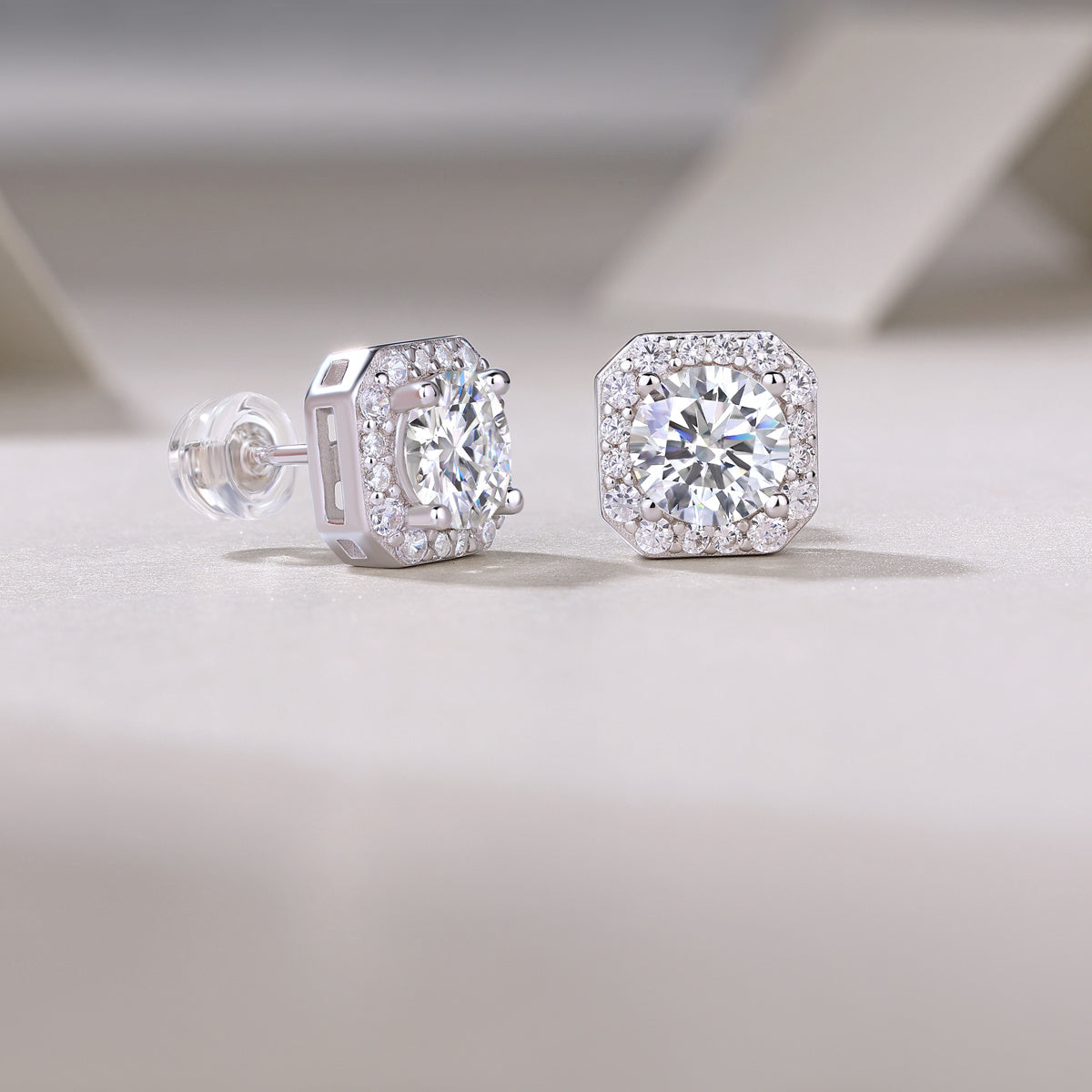 Moshan Diamond Luxury And Fashionable Silver Earrings