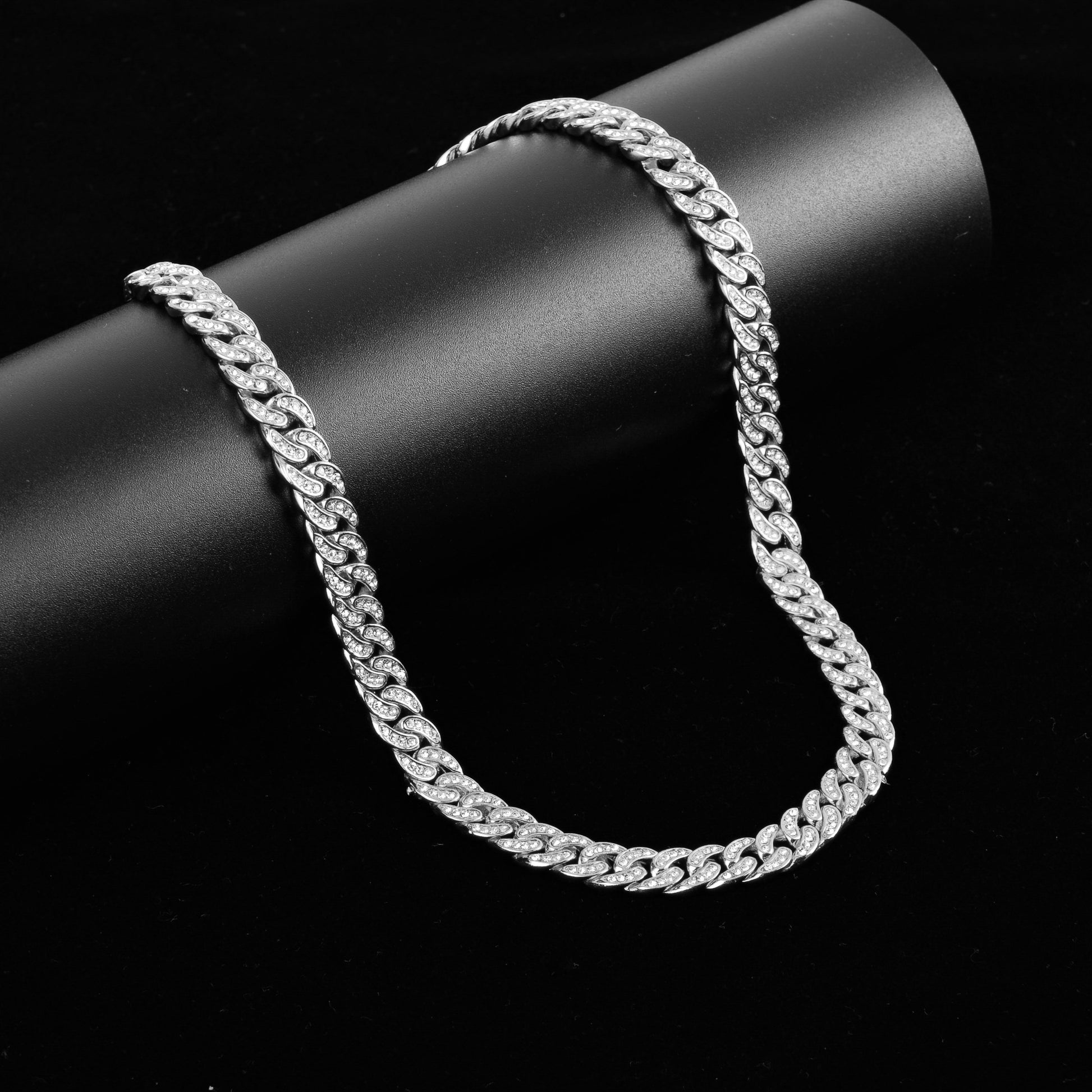 Silver Cuban Chain CREW 8 MM Cuban Chain | 970721