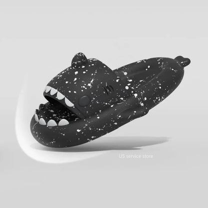 Graffiti Cloudy Shark Slippers Platform Shark Sandal Indoor Bathroom Anti skid Slides Couples Summer Shoes EVA Soft Beach Flops|