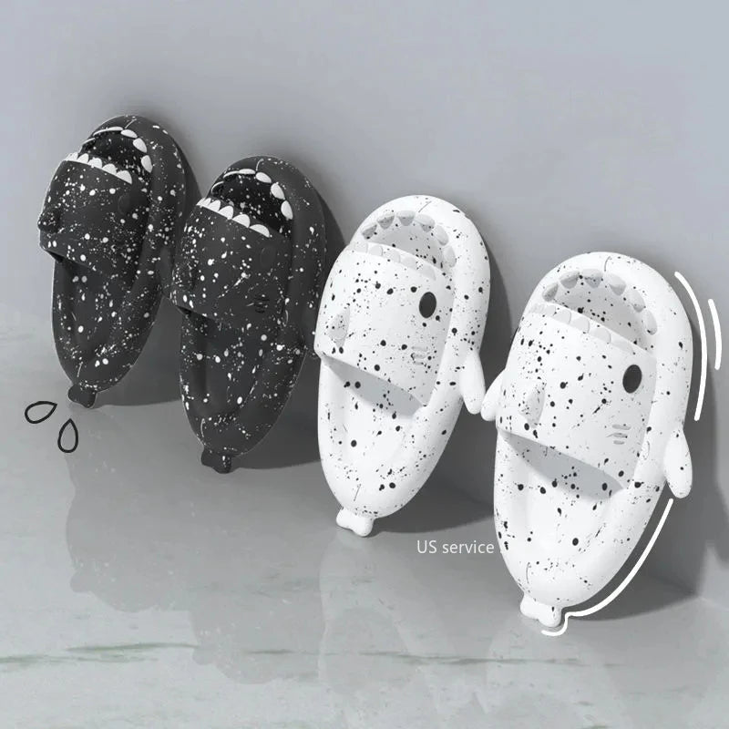 Graffiti Cloudy Shark Slippers Platform Shark Sandal Indoor Bathroom Anti skid Slides Couples Summer Shoes EVA Soft Beach Flops|