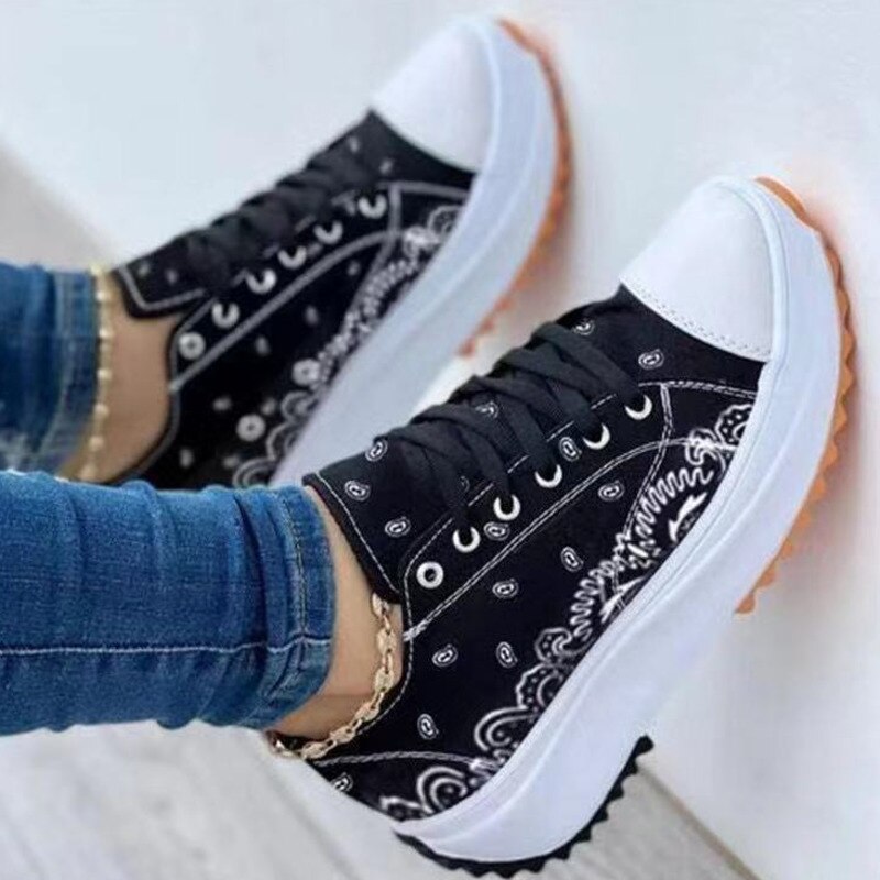 CUTE & COMFY-  Pattern Canvas Women Sneakers Casual Sport Shoes