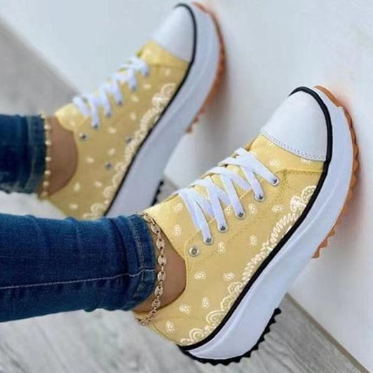 CUTE & COMFY-  Pattern Canvas Women Sneakers Casual Sport Shoes