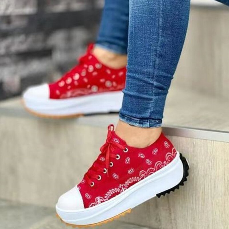 CUTE & COMFY-  Pattern Canvas Women Sneakers Casual Sport Shoes