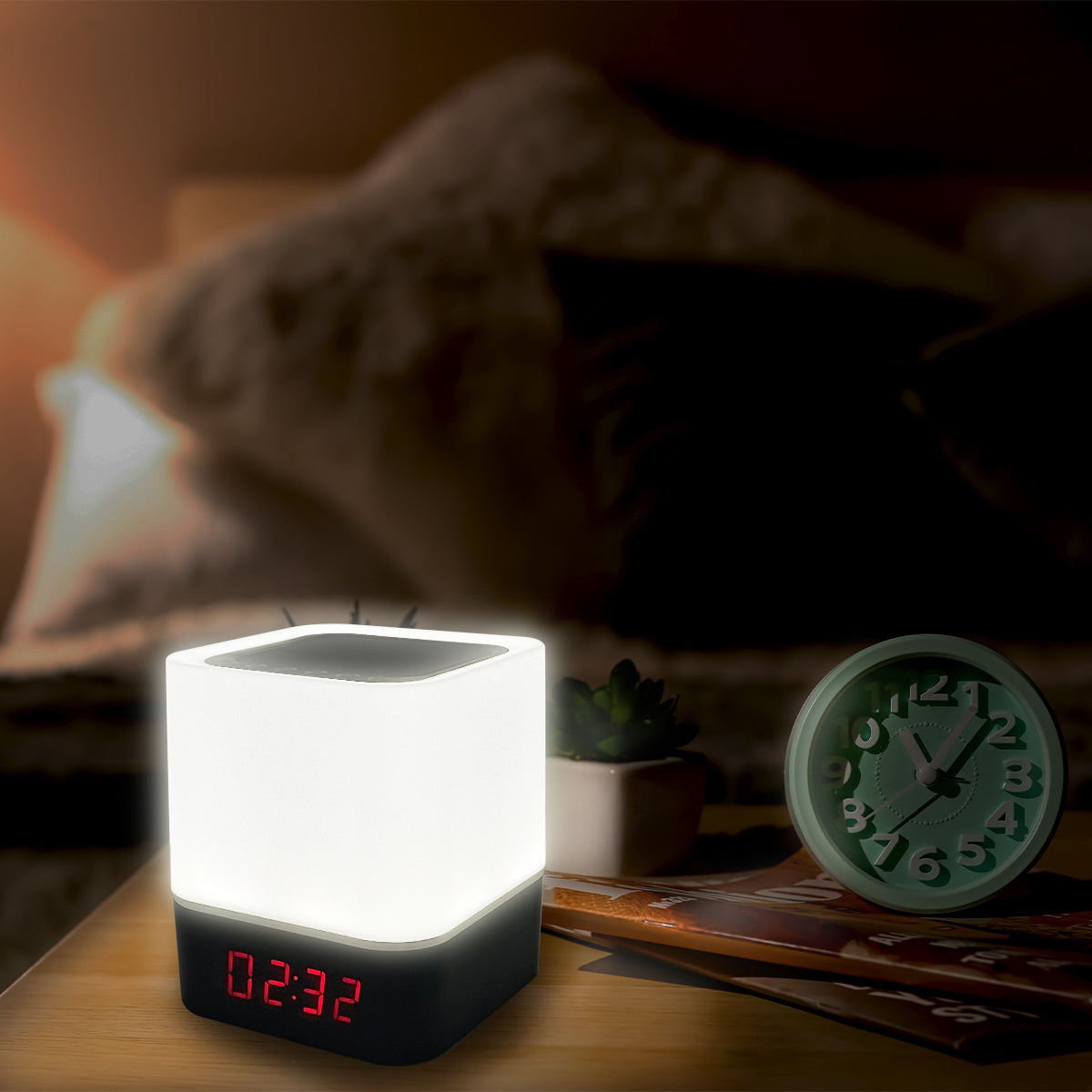 COOL COLOR CHANGING CUBE LAMP ALARM CLOCK/BLUETOOTH SPEAKER -Zunammy Color Changing Wireless Alarm Clock Speaker